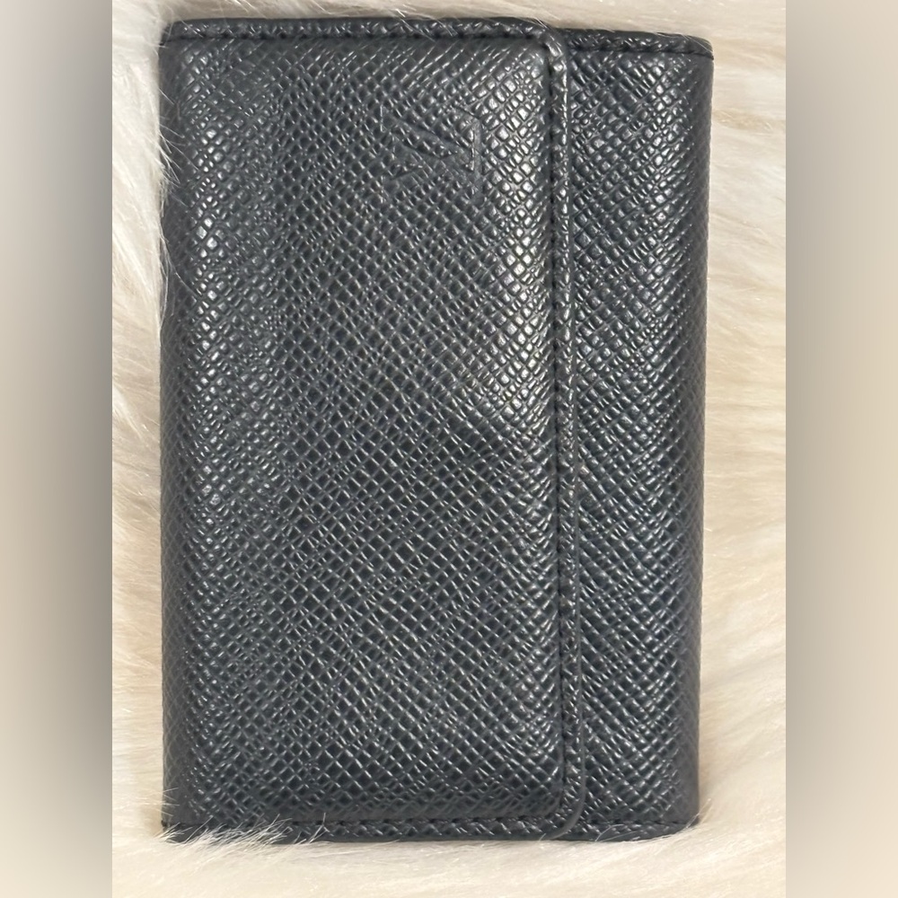 Louis Vuitton 6 Key Holder Black Leather Wallet Authentic Excellent Condition - Picture 13 of 14